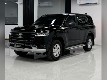 Toyota  Land Cruiser  GX  2025  Automatic  14,000 Km  6 Cylinder  Four Wheel Drive (4WD)  SUV  Black  With Warranty