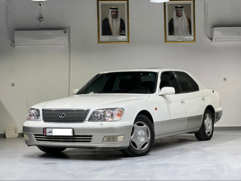 لكزس  ال اس  400  1998  اوتوماتيك  288,000 كم  8 سلندر  دفع خلفي  سيدان  أبيض