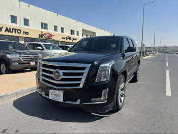 كاديلاك  اسكيليد  2015  اوتوماتيك  280,000 كم  8 سلندر  دفع رباعي  اس يو في  أسود