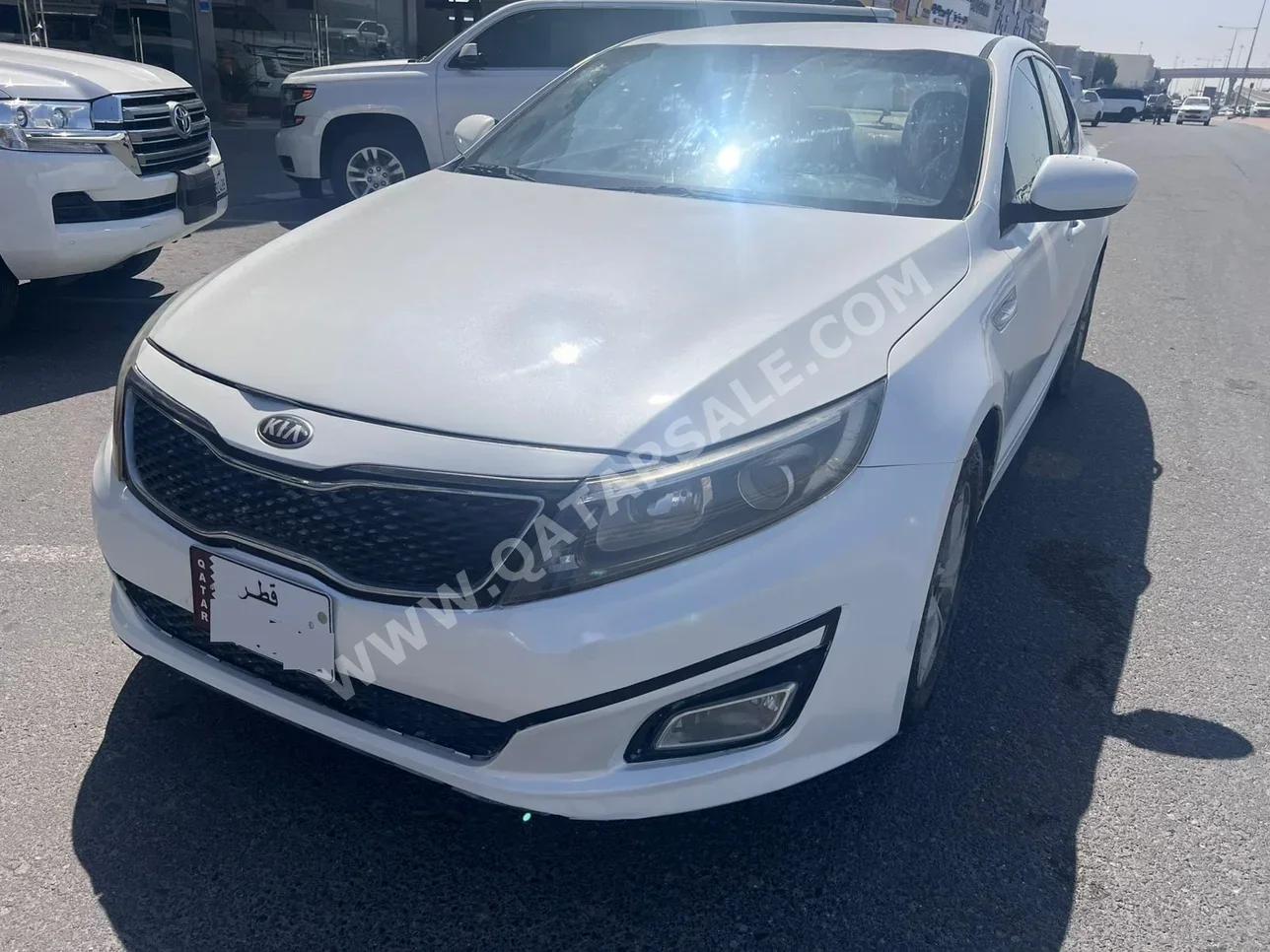 كيا اوبتما 2015 اوتوماتيك 310,000 كم 4 سلندر سحب امامي سيدان أبيض
