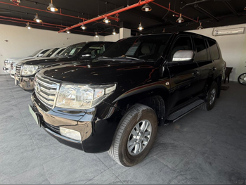 تويوتا  لاند كروزر  جي اكس ار  2008  اوتوماتيك  290,000 كم  8 سلندر  دفع رباعي  اس يو في  أسود