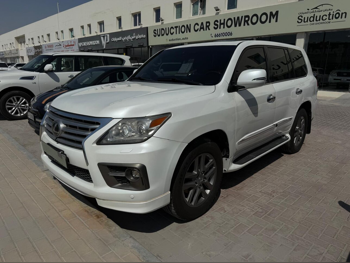 لكزس  ال اكس  570 اس  2013  اوتوماتيك  240,000 كم  8 سلندر  دفع رباعي  اس يو في  أبيض