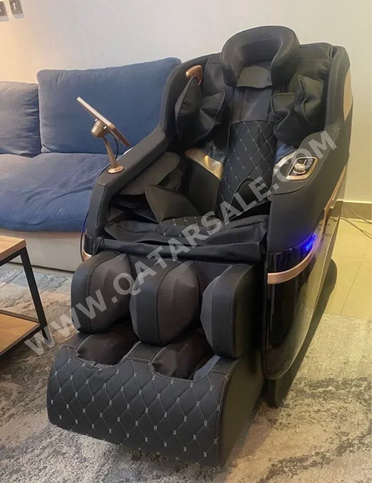 كرسي التدليك ليكون  أسود  الصين  كل الجسم  رباعي الأبعاد