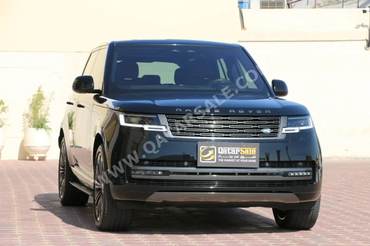 لاند روفر  رنج روفر  فوج اتش اس اي  2023  اوتوماتيك  33,000 كم  8 سلندر  دفع رباعي  اس يو في  أسود  تحت الضمان