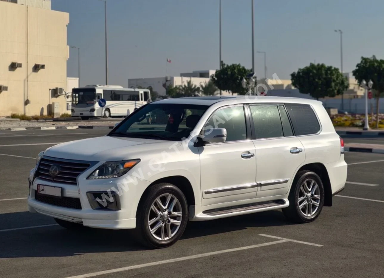 Lexus LX 570 S 2015 Automatic 253,000 Km 8 Cylinder Four Wheel Drive (4WD) SUV White