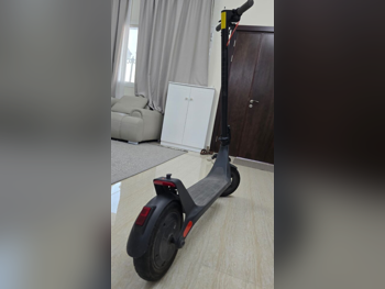 سكوترات سكوتر كهربائي - شاومى برو 2 - أسود