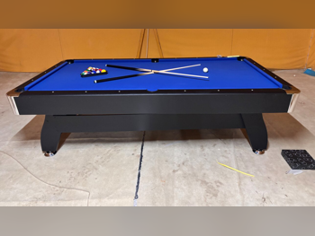 ازرق طاولة بلياردو