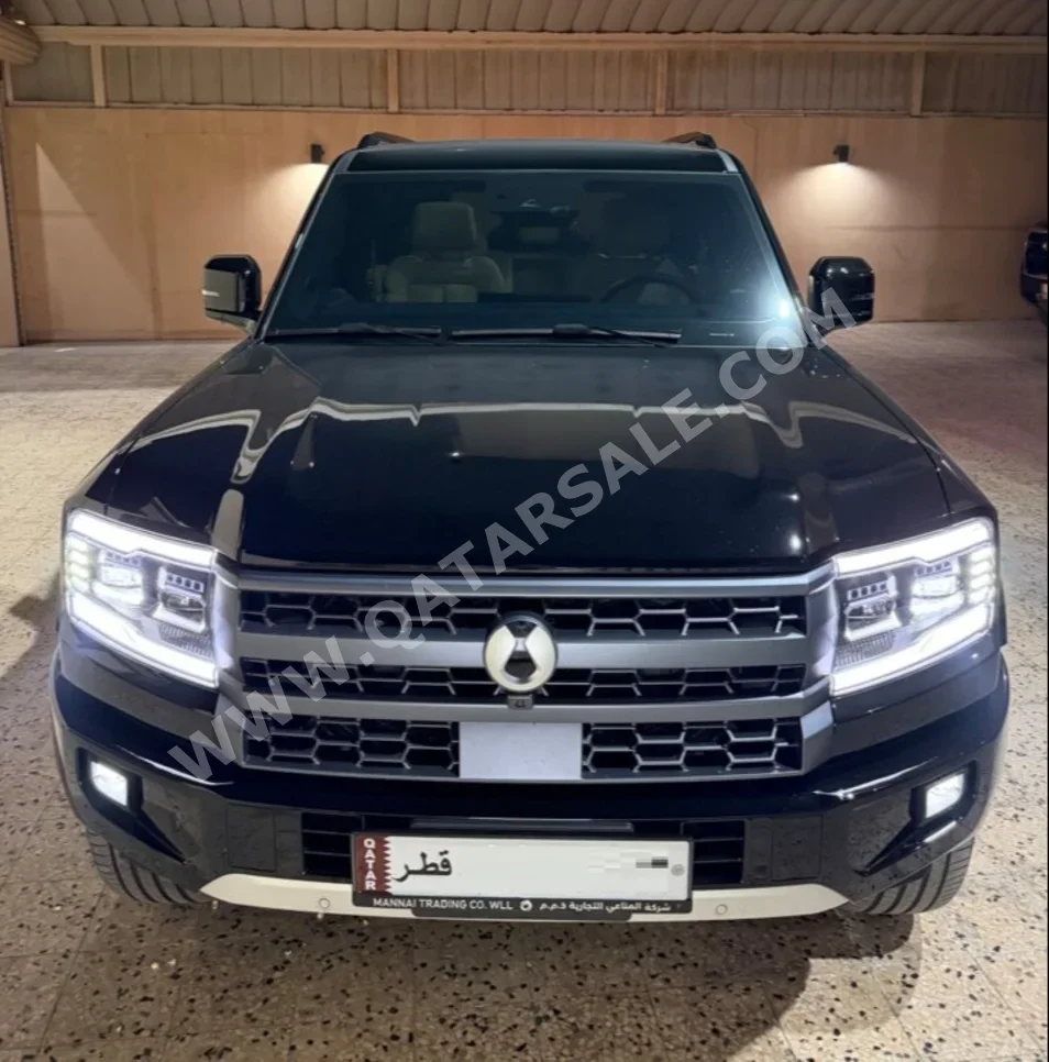 BYD  Denza  B5 Flag Ship  2026  Automatic  2,000 Km  4 Cylinder  Four Wheel Drive (4WD)  SUV  Black  With Warranty