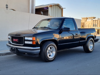 جي ام سي  سييرا  1997  اوتوماتيك  296,000 كم  8 سلندر  دفع رباعي  بيكب  أسود