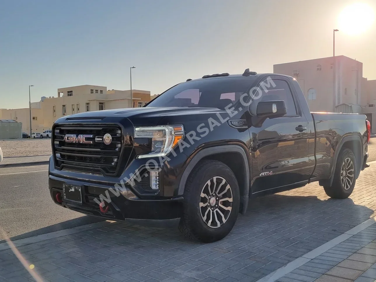 GMC  Sierra  AT4  2021  Automatic  119,000 Km  8 Cylinder  Four Wheel Drive (4WD)  Pick Up  Black