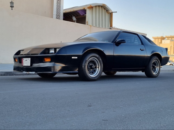 Chevrolet  Camaro  1987  Automatic  170,000 Km  8 Cylinder  Rear Wheel Drive (RWD)  Coupe / Sport  Black