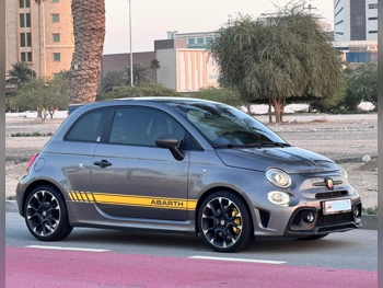Fiat  695  Abarth  2024  Automatic  28,000 Km  4 Cylinder  Front Wheel Drive (FWD)  Hatchback  Gray