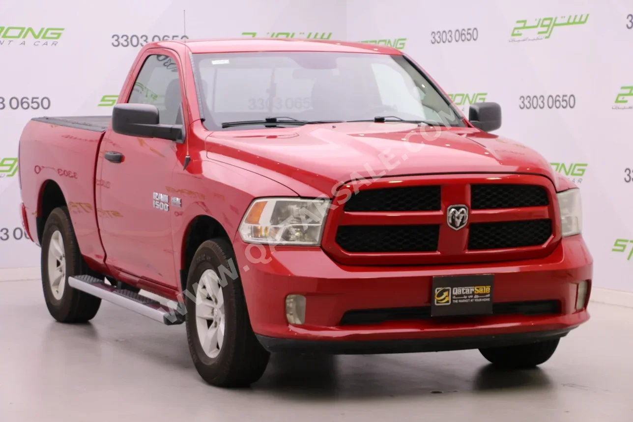 دودج رام 1500 2017 اوتوماتيك 130,000 كم 8 سلندر دفع رباعي بيكب أحمر