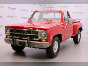 GMC  Sierra  Classic  1977  Manual  59,000 Km  8 Cylinder  Four Wheel Drive (4WD)  Pick Up  Red