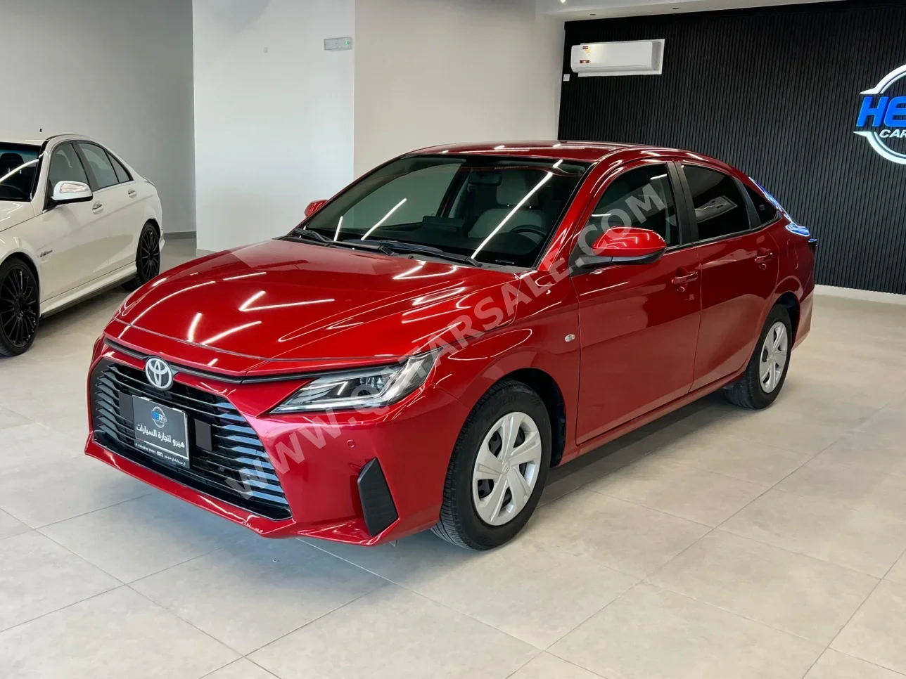 تويوتا  ياريس  2024  اوتوماتيك  40,000 كم  4 سلندر  سحب امامي  سيدان  أحمر  تحت الضمان