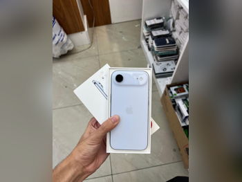 Mobile Phones Apple  - Iphone 17  - Blue  - 256 GB  - Under Warranty