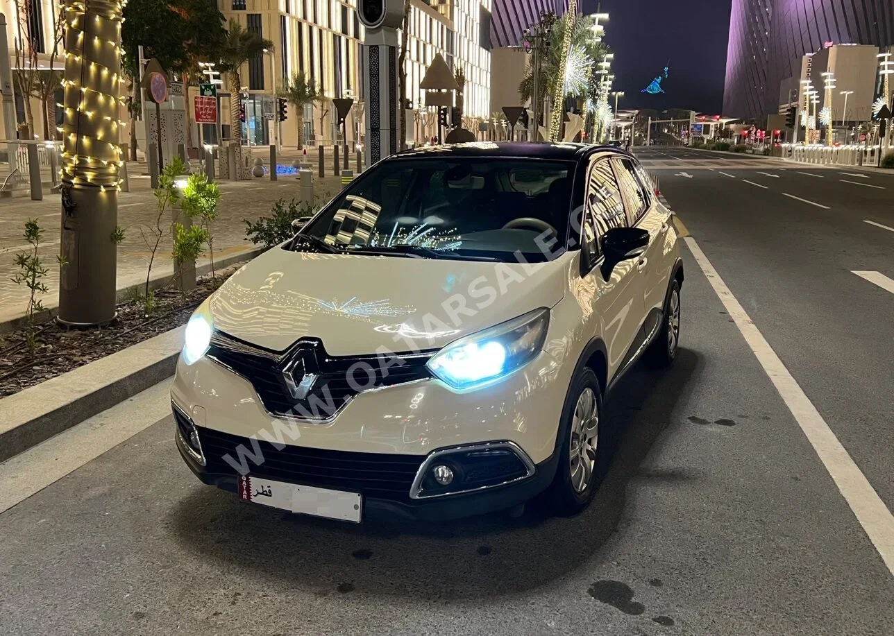 رينو  كابتشر  2016  اوتوماتيك  84,000 كم  4 سلندر  هاتشباك  أبيض لؤلؤي