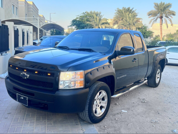 Chevrolet  Silverado  LT  2011  Automatic  400,000 Km  8 Cylinder  Four Wheel Drive (4WD)  Pick Up  Black