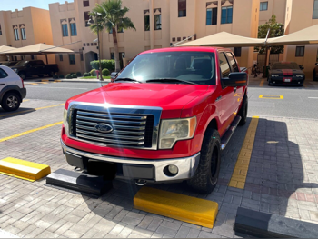 فورد  أف  150 اكس ال تي  2012  اوتوماتيك  201,000 كم  6 سلندر  دفع رباعي  بيكب  أحمر ورمادي