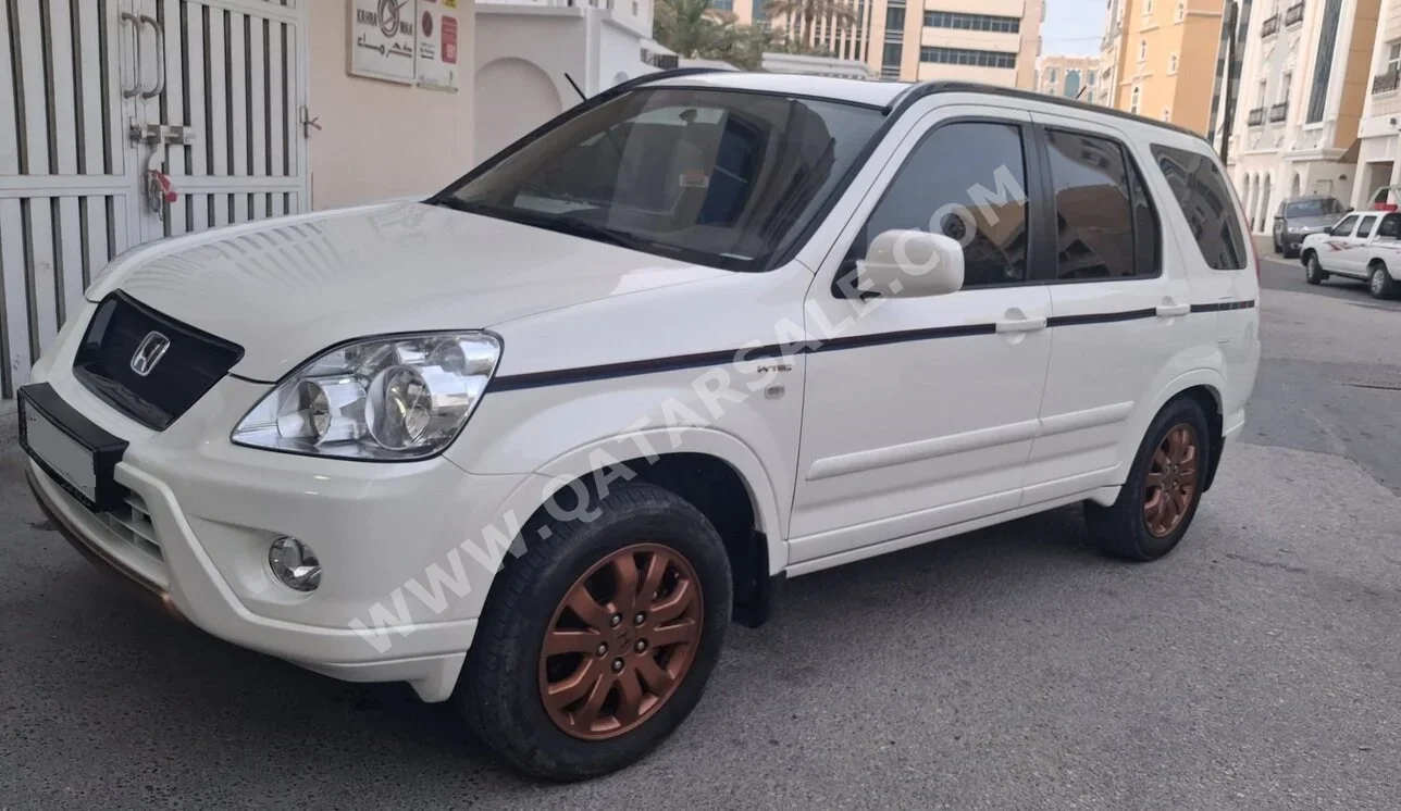 هوندا سي آر في تورينغ 2006 اوتوماتيك 297,000 كم 4 سلندر سحب امامي اس يو في أبيض