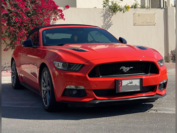 فورد  موستانغ  جي تي  2015  اوتوماتيك  19,000 كم  8 سلندر  دفع خلفي  كوبيه \ سبورت  برتقالي