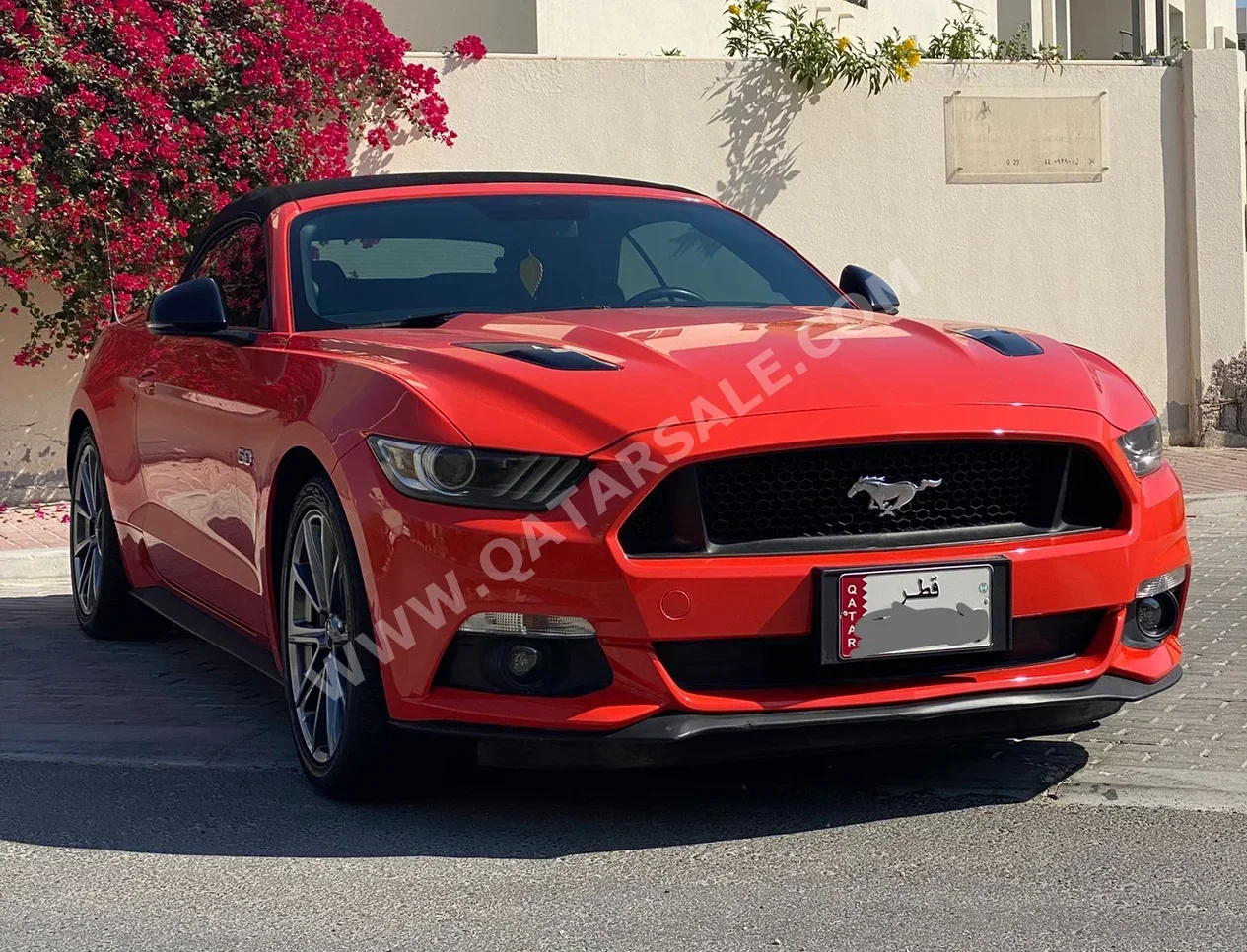 Ford  Mustang  GT  2015  Automatic  19,000 Km  8 Cylinder  Rear Wheel Drive (RWD)  Coupe / Sport  Orange