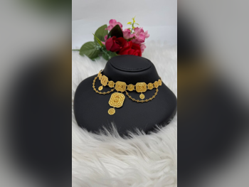 الذهب طقم البحرين نسائي حسب القطعة ( ديزاينرز) 35.3 غرام بدون حجر ضمان الصيانة توصيل مجاني ذهب أصفر عيار 21