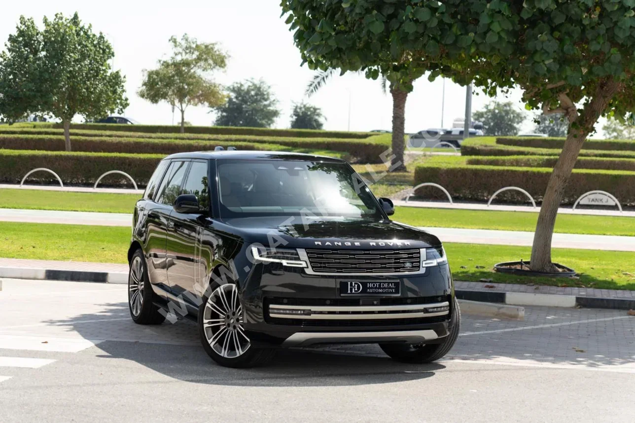 لاند روفر رنج روفر فوج اس اي 2024 اوتوماتيك 21,400 كم 6 سلندر دفع رباعي اس يو في أسود تحت الضمان