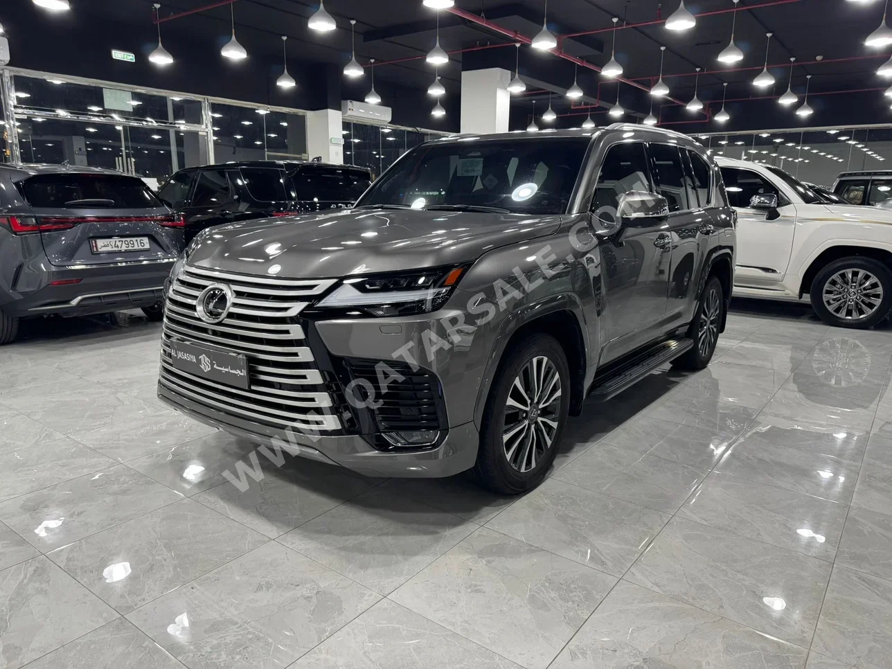 لكزس ال اكس 600 2025 اوتوماتيك 34,000 كم 6 سلندر دفع رباعي اس يو في رمادي تحت الضمان