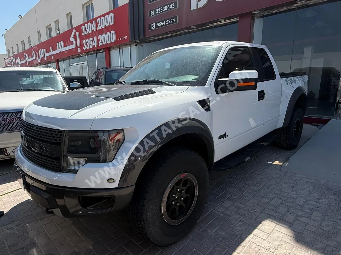 Ford  Raptor  SVT  2014  Automatic  136,000 Km  8 Cylinder  Four Wheel Drive (4WD)  Pick Up  White