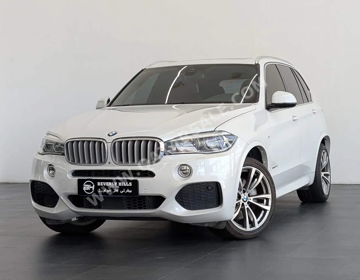 بي ام دبليو  الفئة - اكس  اكس5 50 اي  2017  اوتوماتيك  85,213 كم  8 سلندر  دفع رباعي  اس يو في  أبيض