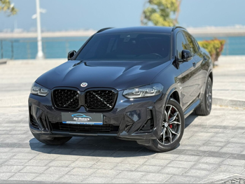 بي ام دبليو  الفئة - اكس  اكس 4  2022  اوتوماتيك  69,900 كم  4 سلندر  دفع رباعي  اس يو في  أسود  تحت الضمان