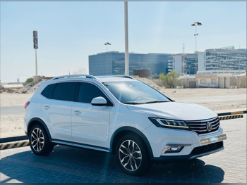 ام جي  ار اكس 5  2020  اوتوماتيك  90,000 كم  4 سلندر  دفع رباعي  اس يو في  أبيض