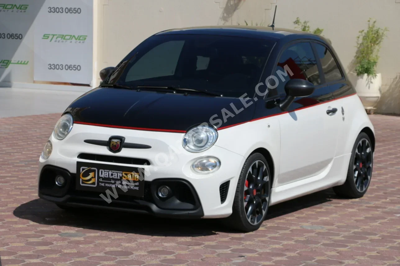 Fiat  595  Abarth  2020  Automatic  61,000 Km  4 Cylinder  Front Wheel Drive (FWD)  Hatchback  White