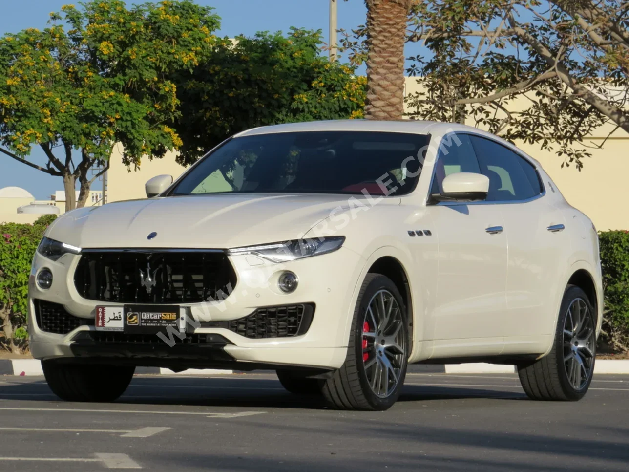 مزاراتي  ليفانت  اس  2017  اوتوماتيك  68,000 كم  6 سلندر  دفع كلي مستمر  اس يو في  أبيض  تحت الضمان