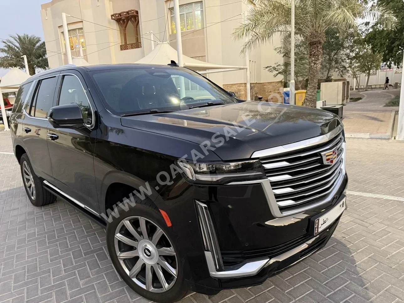 Cadillac  Escalade  600  2021  Automatic  80,000 Km  8 Cylinder  Four Wheel Drive (4WD)  SUV  Black