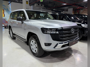 تويوتا  لاند كروزر  جي اكس  2026  اوتوماتيك  0 كم  6 سلندر  دفع رباعي  اس يو في  فضي  تحت الضمان