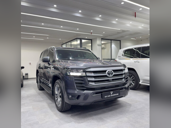 Toyota Land Cruiser GXR Twin Turbo 2022 Automatic 113,000 Km 6 Cylinder Four Wheel Drive (4WD) SUV Gray