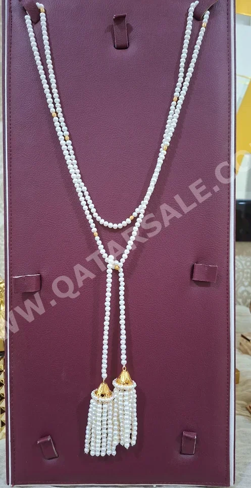 Gold Necklace  Bahrain  Woman  By Item ( Designers )  5.5 Gram  Nature  Yellow Gold  21k