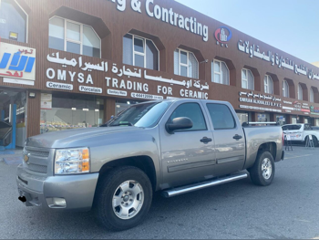 شفروليه  سلفرادو  2013  اوتوماتيك  360,000 كم  8 سلندر  دفع رباعي  بيكب  رمادي