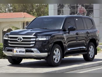 Toyota  Land Cruiser  GXR Twin Turbo  2024  Automatic  12,000 Km  6 Cylinder  Four Wheel Drive (4WD)  SUV  Black  With Warranty