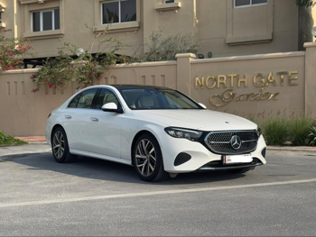 مرسيدس - بنز  اي - كلاس  200  2025  اوتوماتيك  5,000 كم  4 سلندر  دفع خلفي  سيدان  أبيض  تحت الضمان