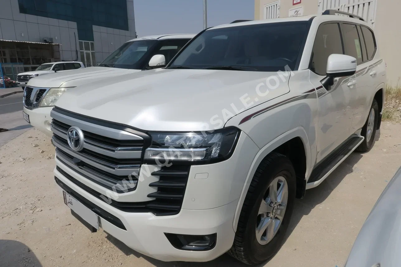 Toyota Land Cruiser GXR Twin Turbo 2024 Automatic 66,000 Km 6 Cylinder Four Wheel Drive (4WD) SUV White With Warranty