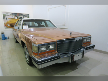 كاديلاك  كلاسيك  1980  اوتوماتيك  11,000 كم  8 سلندر  دفع خلفي  سيدان  ذهبي