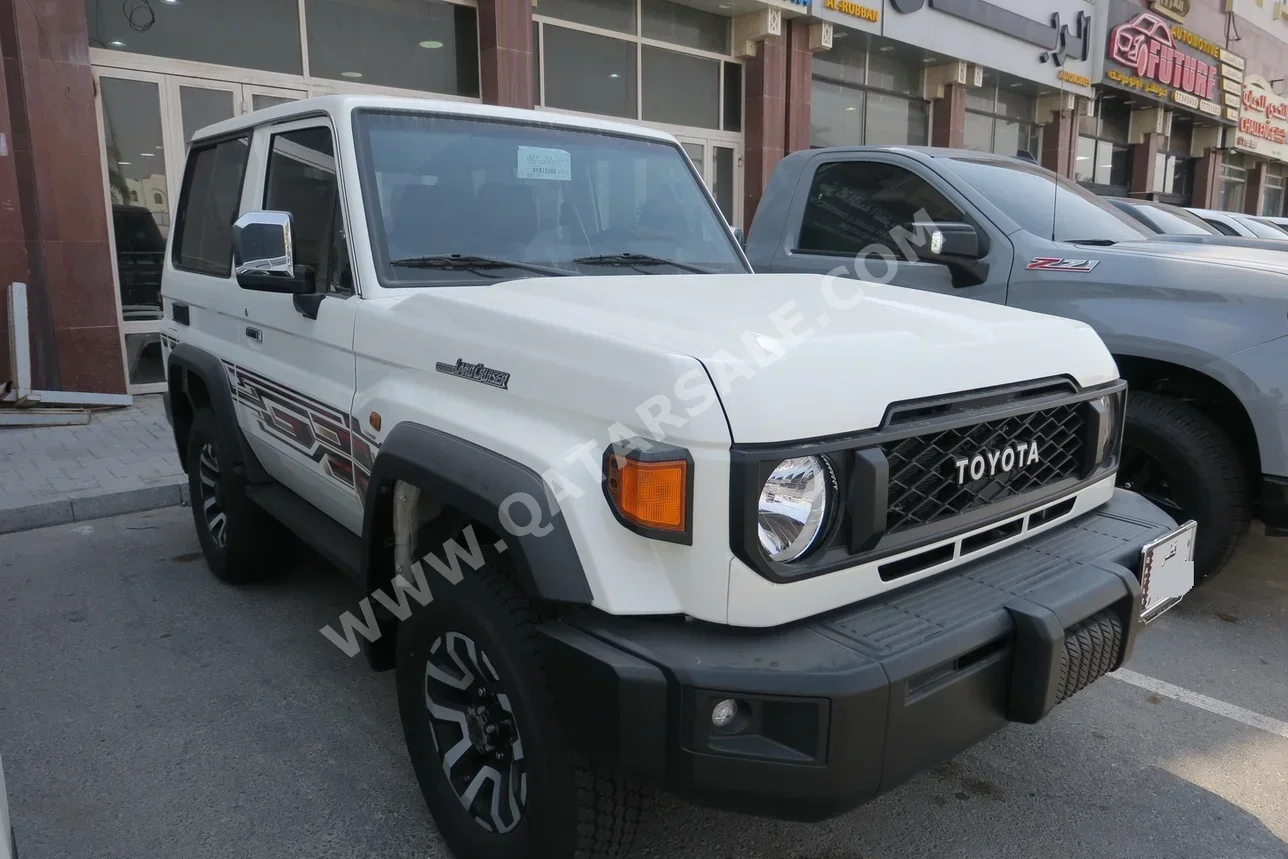 تويوتا  لاند كروزر  هارد توب  2024  اوتوماتيك  2,000 كم  6 سلندر  دفع رباعي  اس يو في  أبيض  تحت الضمان