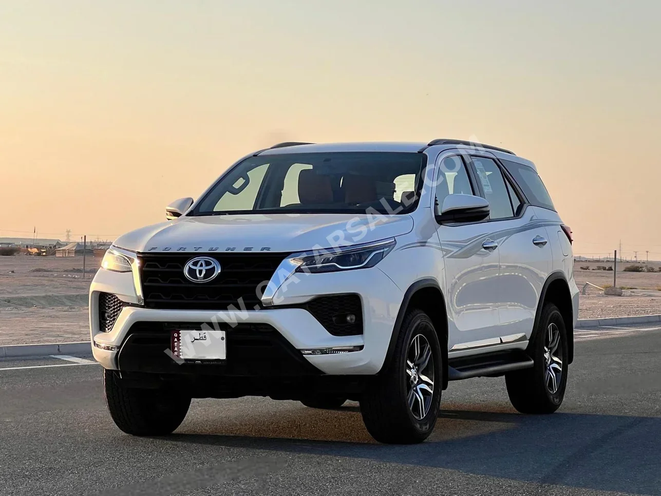 Toyota  Fortuner  2024  Automatic  34,000 Km  6 Cylinder  Four Wheel Drive (4WD)  SUV  White