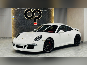 بورش  911  كاريرا 4 اس  2013  اوتوماتيك  77,000 كم  8 سلندر  دفع خلفي  كوبيه \ سبورت  أبيض