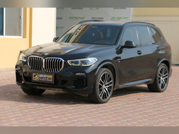 بي ام دبليو  الفئة - اكس  اكس5 50 اي  2019  اوتوماتيك  80,000 كم  8 سلندر  دفع رباعي  اس يو في  أسود  تحت الضمان