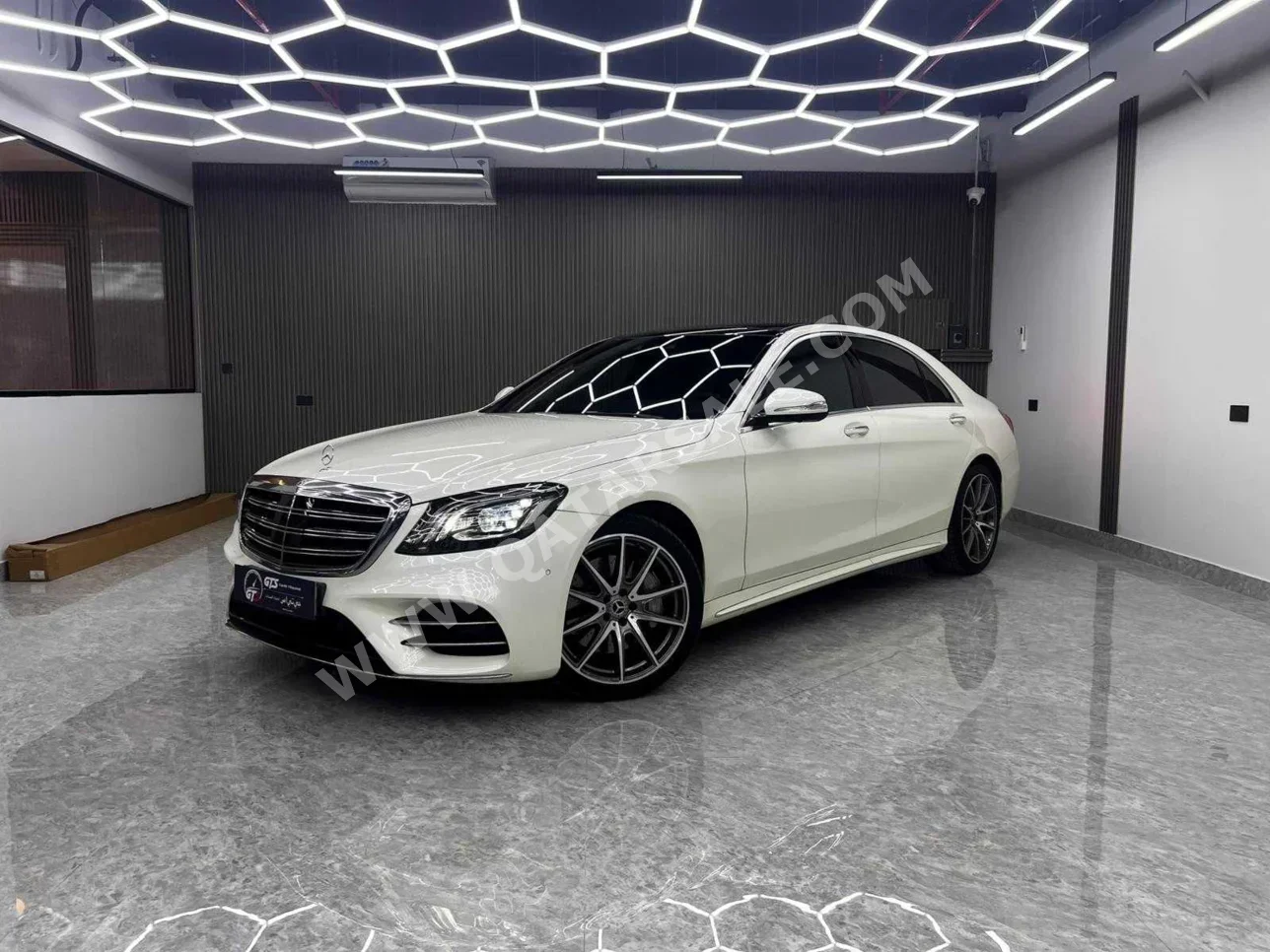 مرسيدس - بنز اس - كلاس 450 2020 اوتوماتيك 46,000 كم 6 سلندر دفع خلفي سيدان أبيض