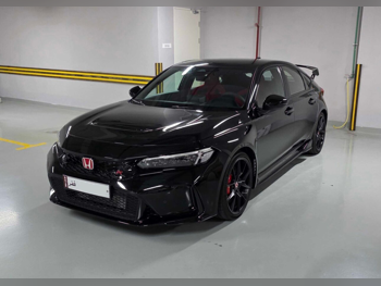 Honda Civic Type R 2024 Manual 35,000 Km 4 Cylinder Front Wheel Drive (FWD) Hatchback Black With Warranty